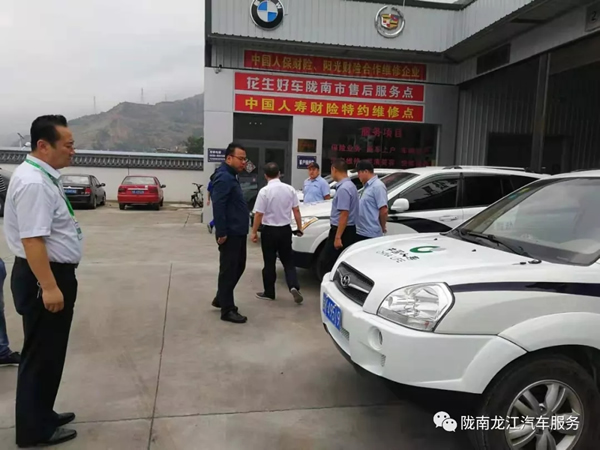 金錘鈑金，銀槍噴漆！龍江汽修值得信賴！