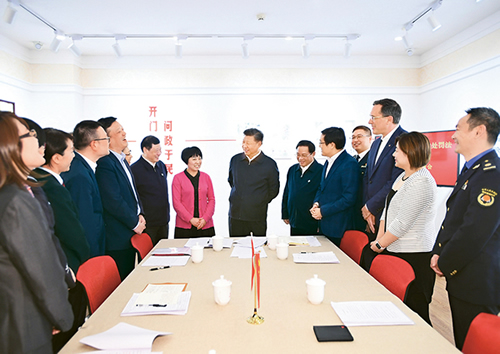 習(xí)近平：堅(jiān)持、完善和發(fā)展中國特色社會主義國家制度 與法律制度